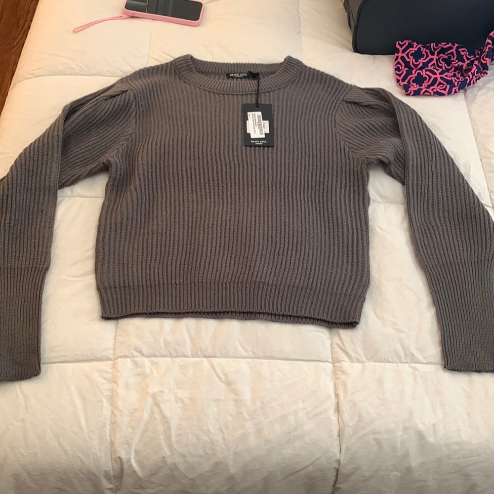 Cropped grey sweater